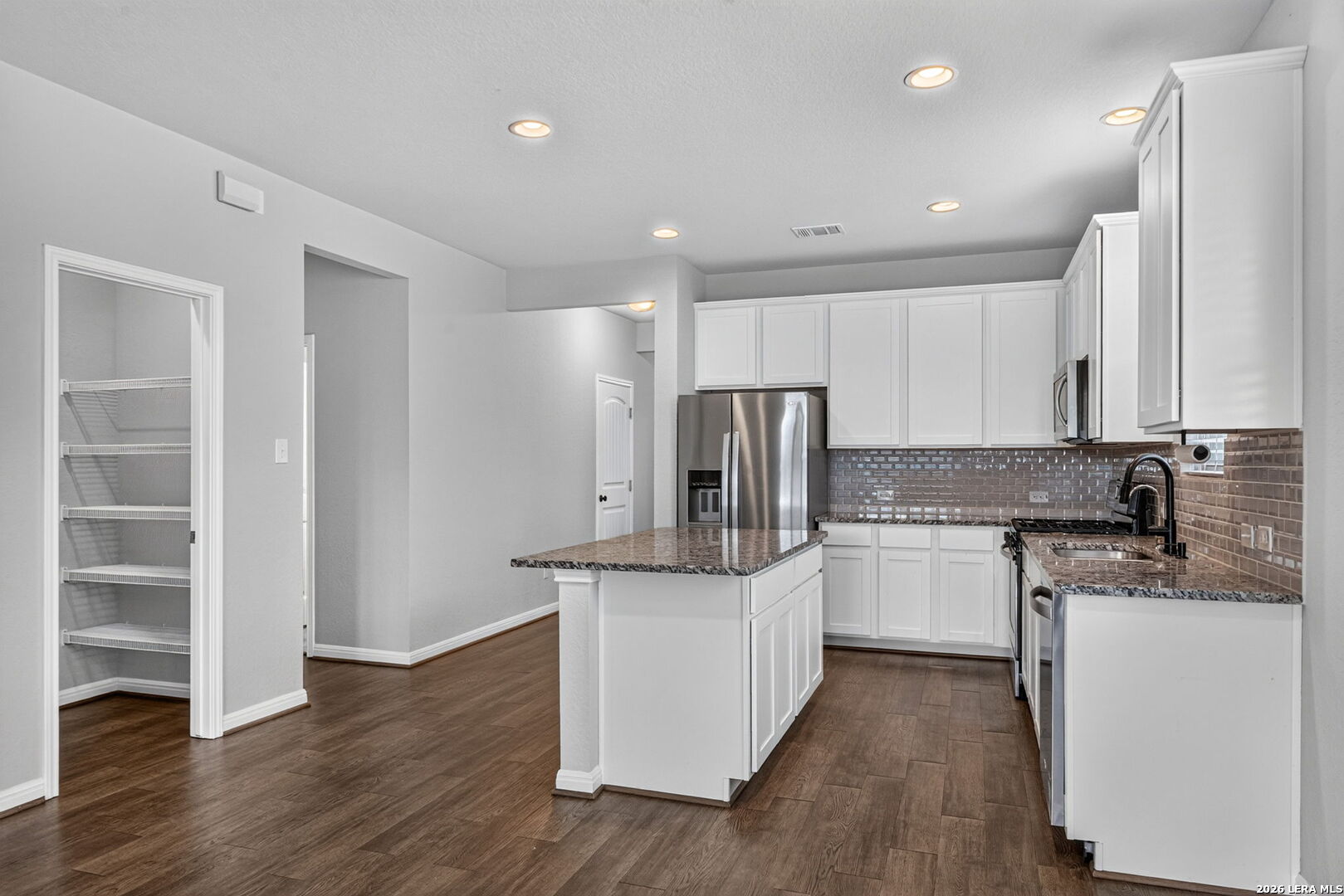 6810 Hanover Stone San Antonio TX 78244
