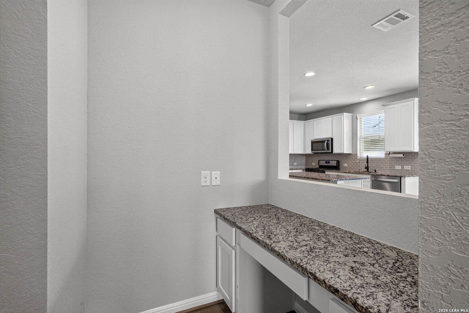 6810 Hanover Stone San Antonio TX 78244