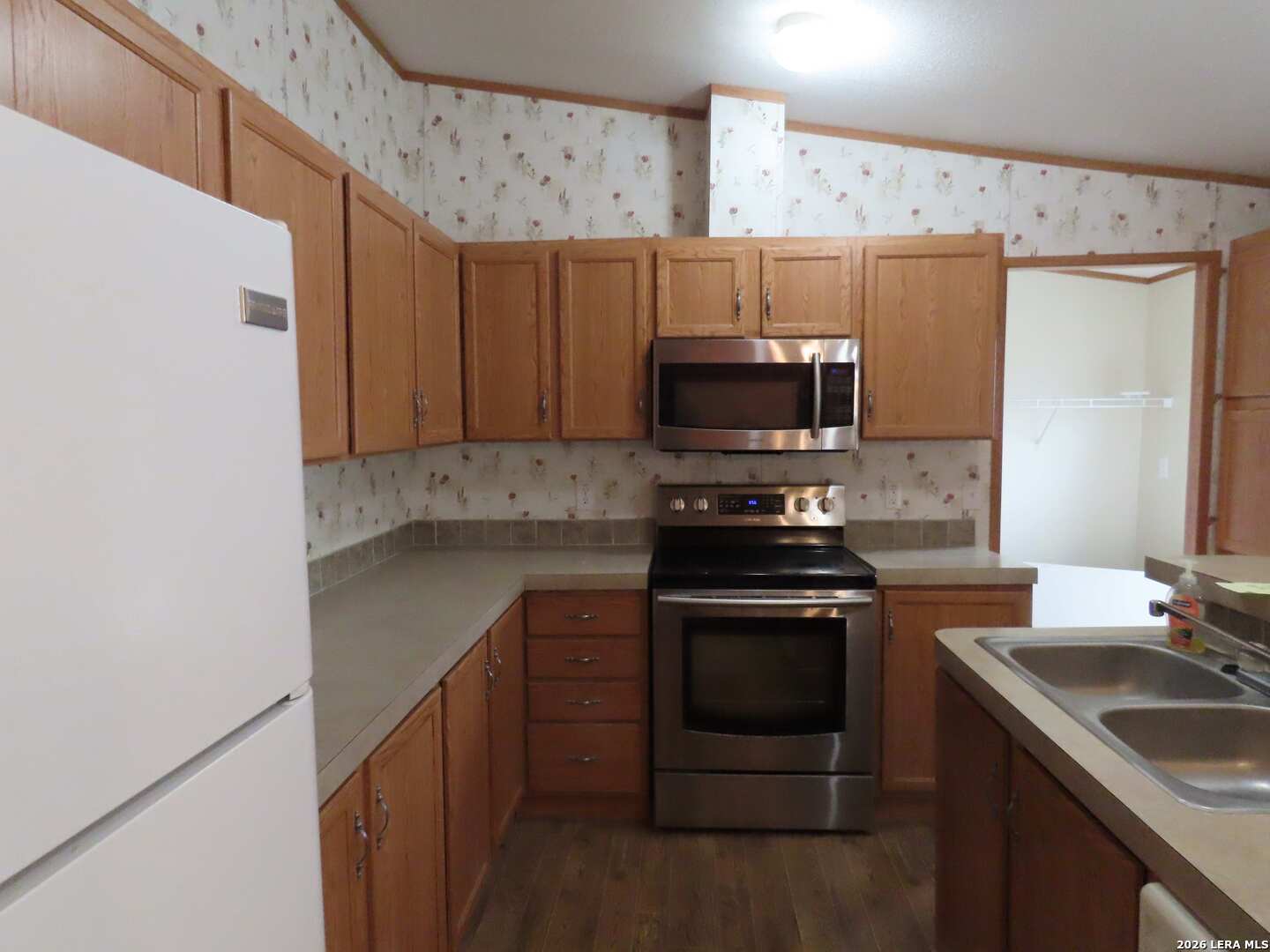 7151 Woodlake Parkway #128 San Antonio TX 78218