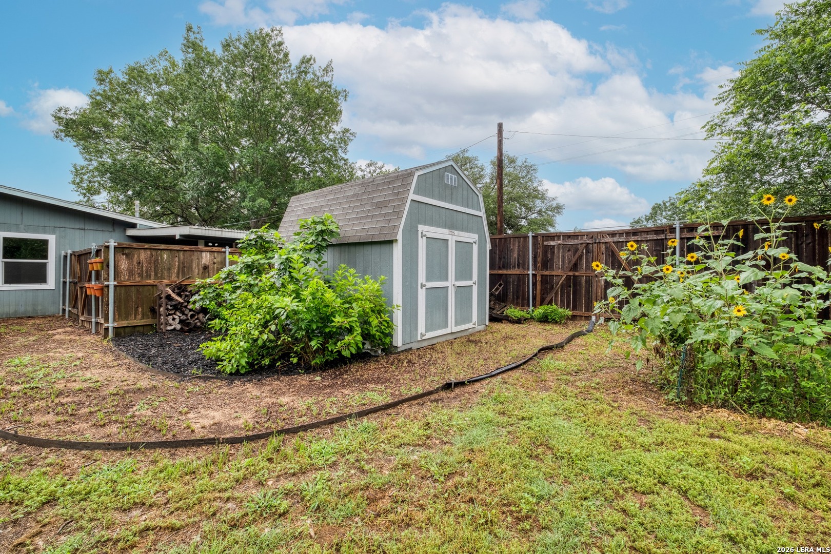 1233 Orange Lockhart TX 78644