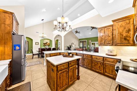 194 Mull Road Kerrville TX 78028