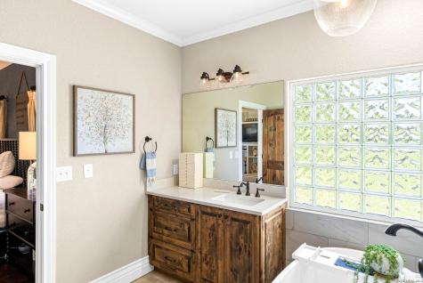 194 Mull Road Kerrville TX 78028