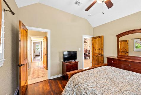 194 Mull Road Kerrville TX 78028
