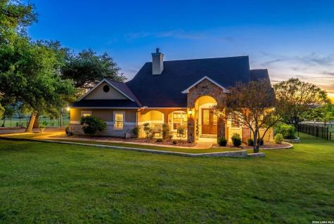 194 Mull Road Kerrville TX 78028