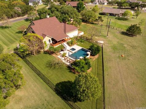 194 Mull Road Kerrville TX 78028