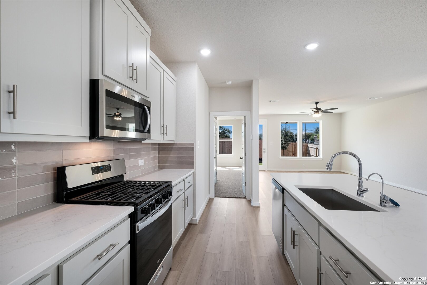 6006 Calgary Park San Antonio TX 78233