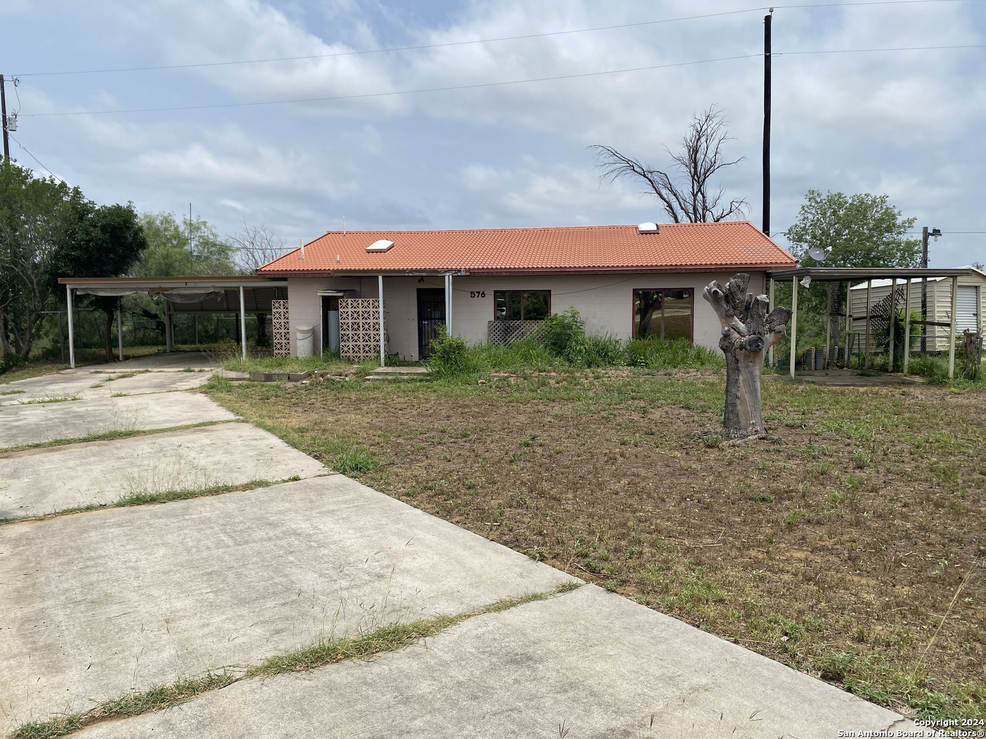 576 Papaya Drive Zapata TX 78076