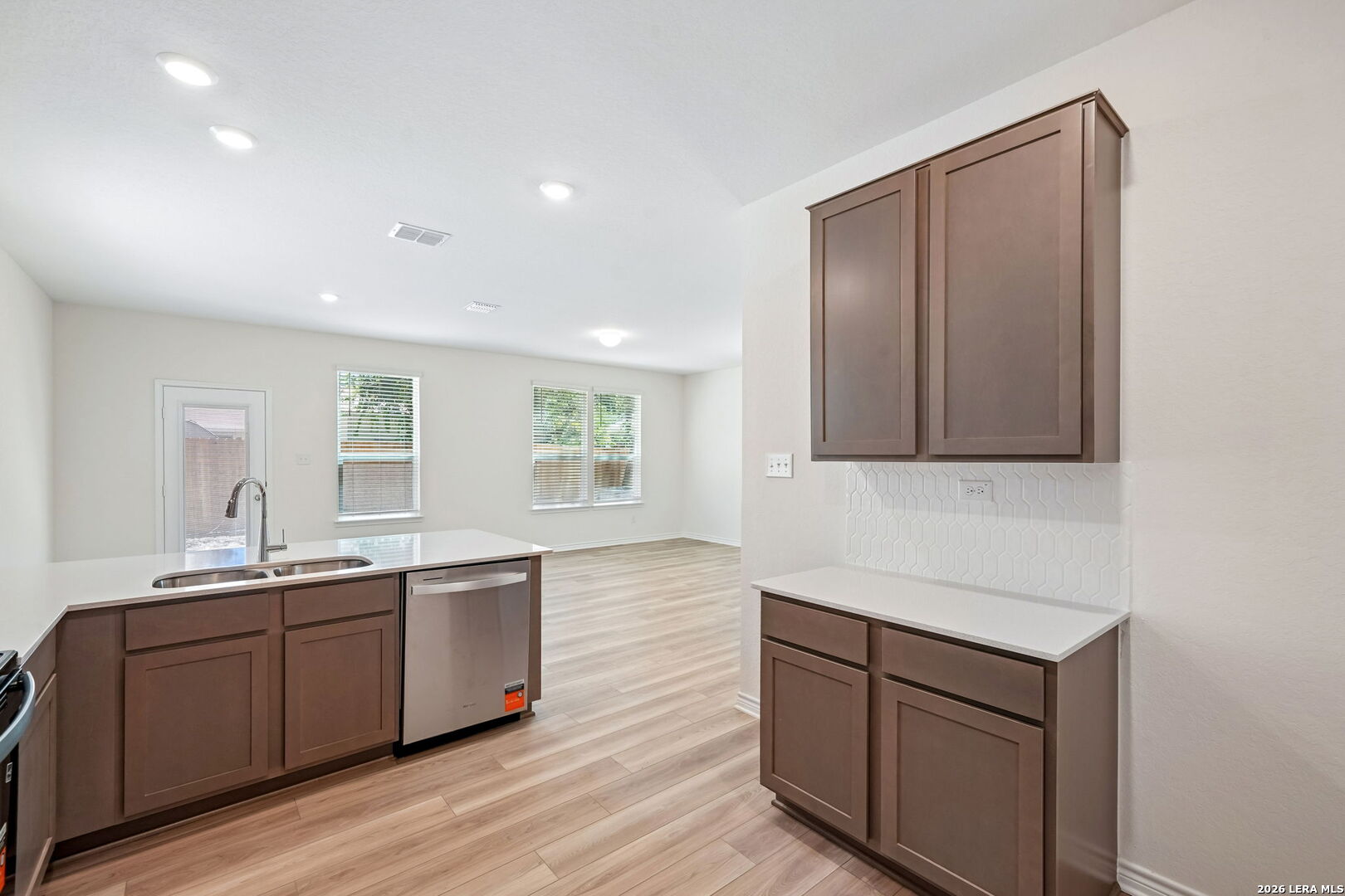 4102 Golden Mane Way San Antonio TX 78247