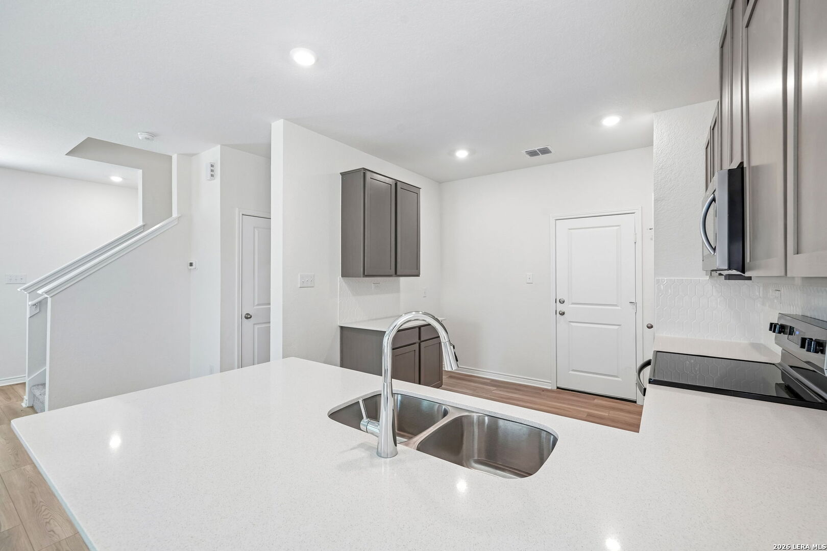4102 Golden Mane Way San Antonio TX 78247