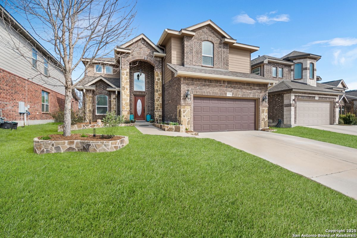 1934 Sirius Grove San Antonio TX 78245