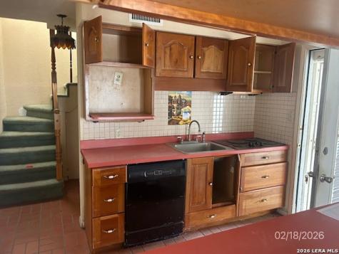 170 Avenida Juarez Brackettville TX 78832