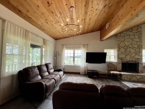 545 Highgate Drive Bandera TX 78003