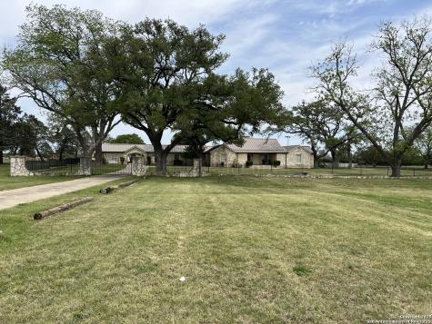 545 Highgate Drive Bandera TX 78003