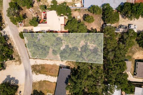 1381 Hillcrest Forest Canyon Lake TX 78133