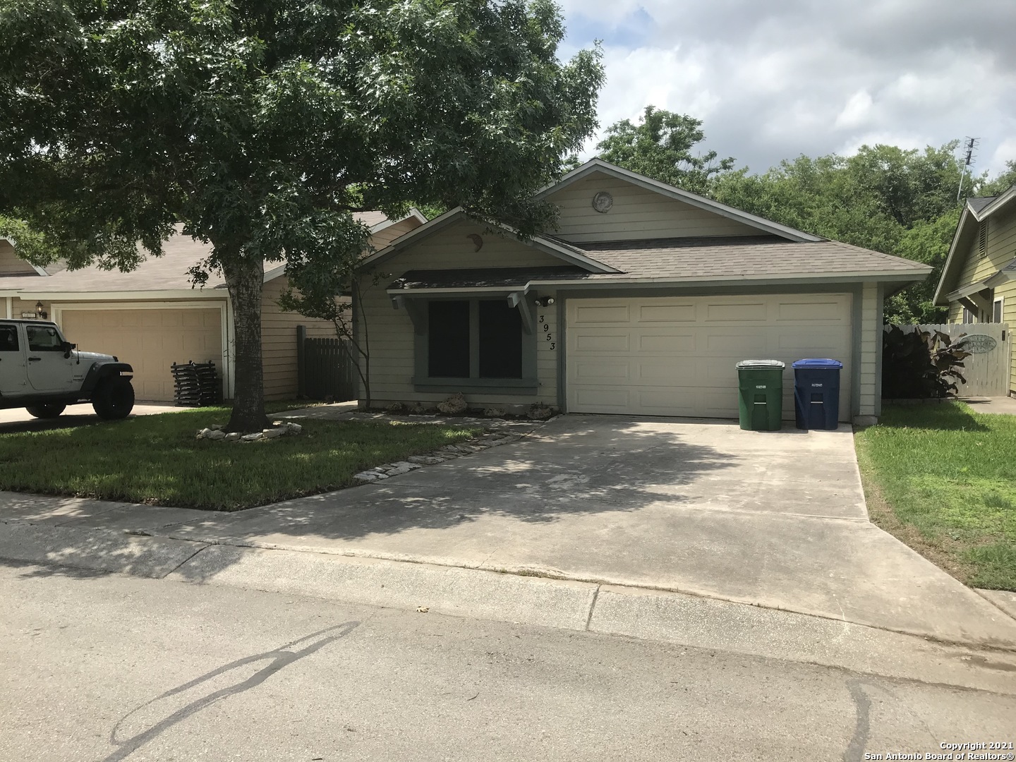 3953 Chimney Springs Drive San Antonio TX 78247