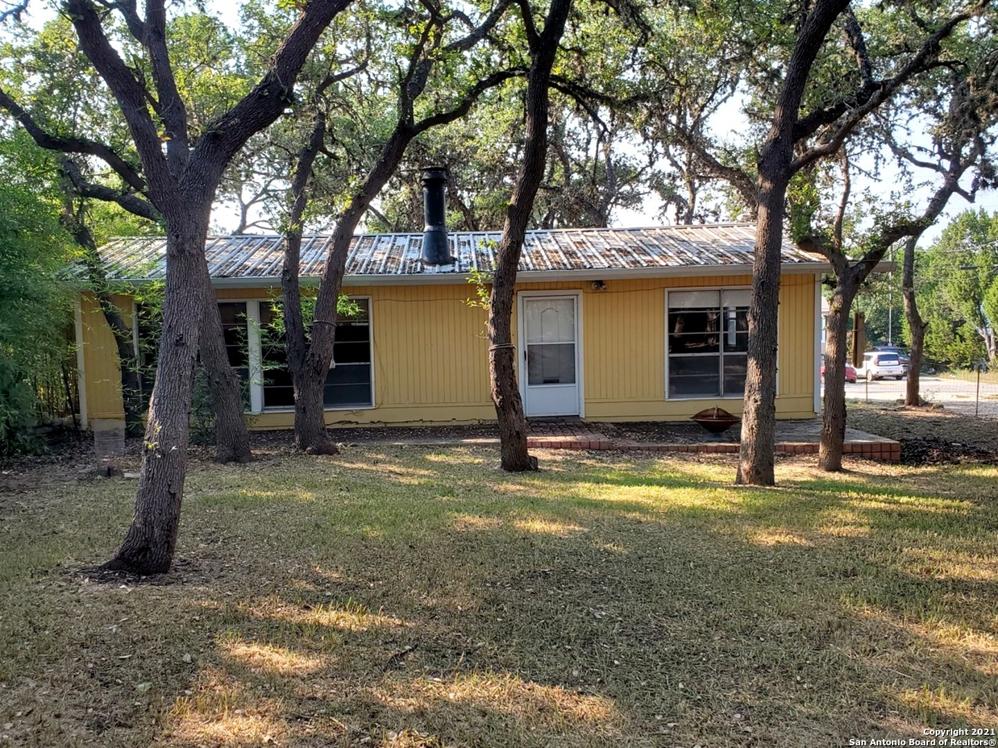 328 Flatrock Drive Canyon Lake TX 78133