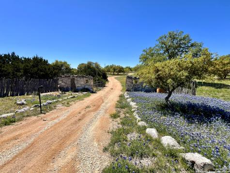 163 Northridge Drive Mountain Home TX 78058