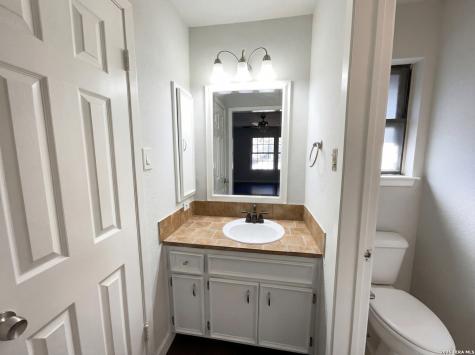 5423 Timberhurst San Antonio TX 78250
