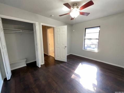 5423 Timberhurst San Antonio TX 78250