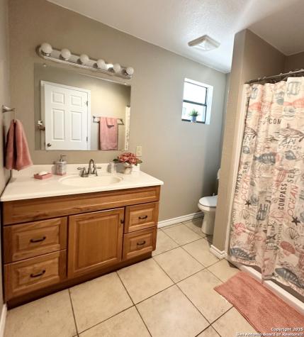221 Chaparral Street Uvalde TX 78801