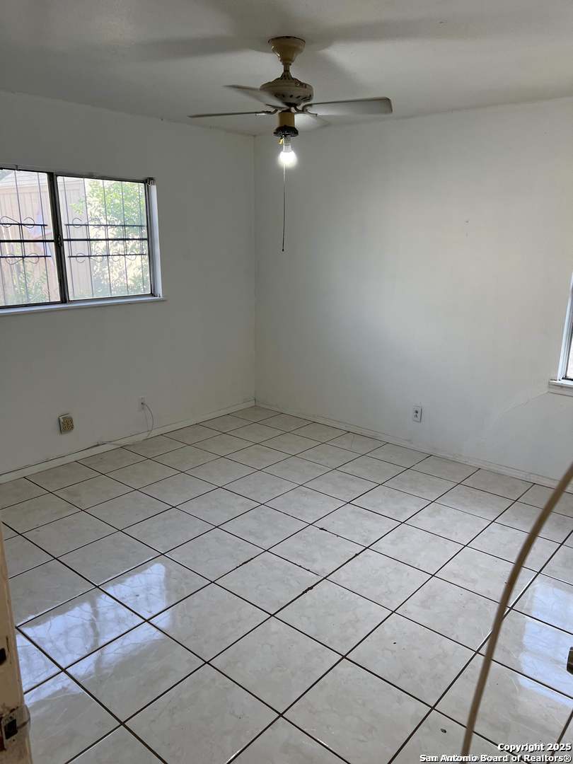 4418 Sun Vista Lane San Antonio TX 78217
