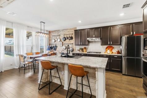 1531 Esser Crossing New Braunfels TX 78132
