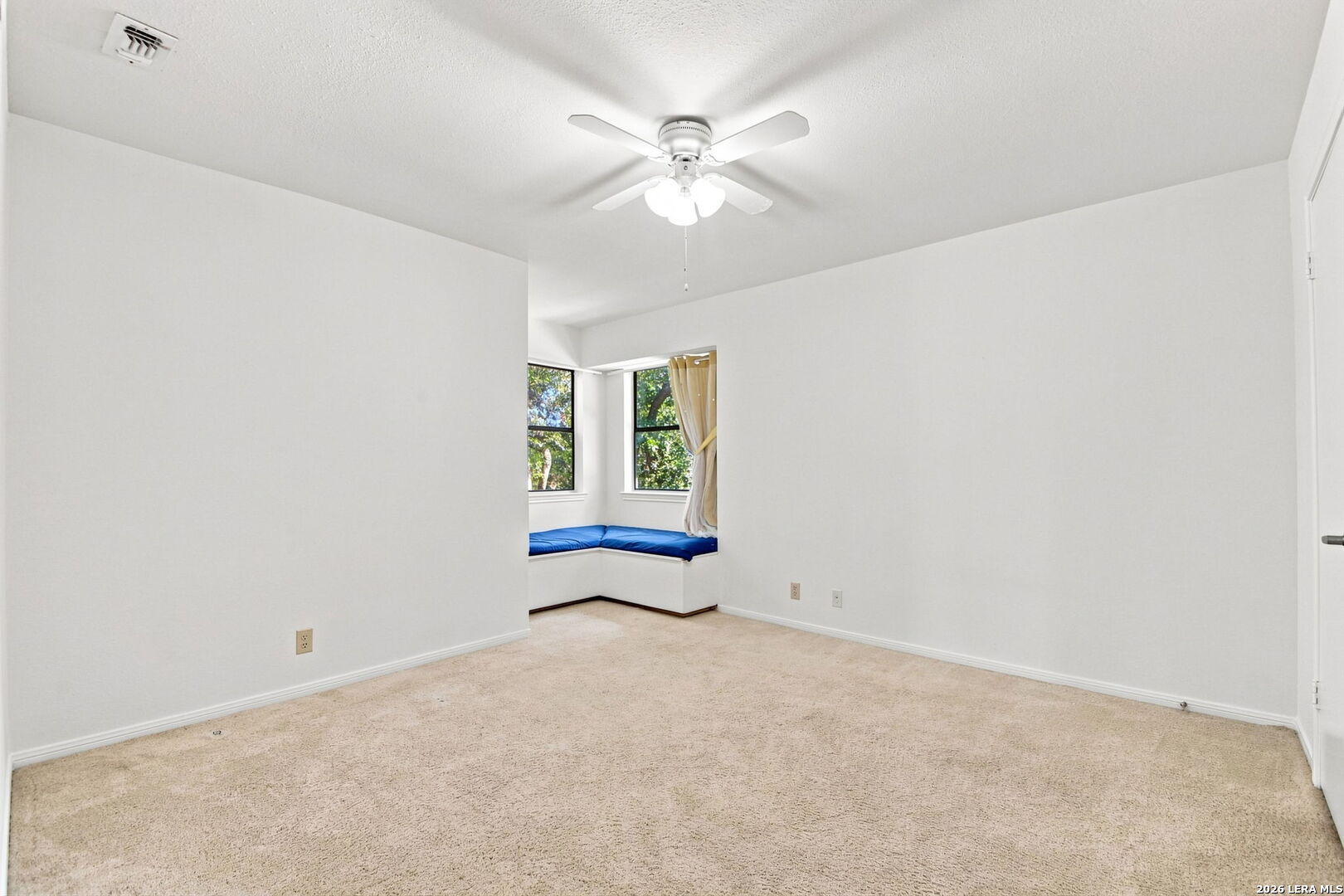 1739 Royal Crescent San Antonio TX 78231
