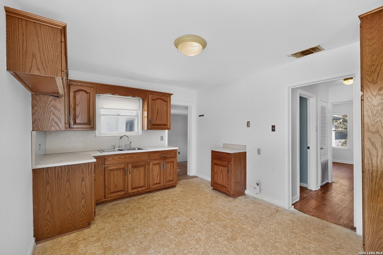 310 Chevy Park San Antonio TX 78209