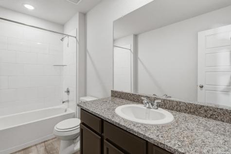 8521 Merlin Cove San Antonio TX 78222