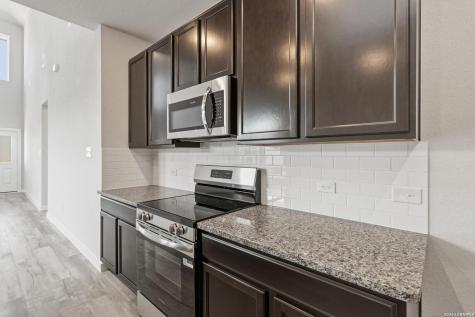8521 Merlin Cove San Antonio TX 78222