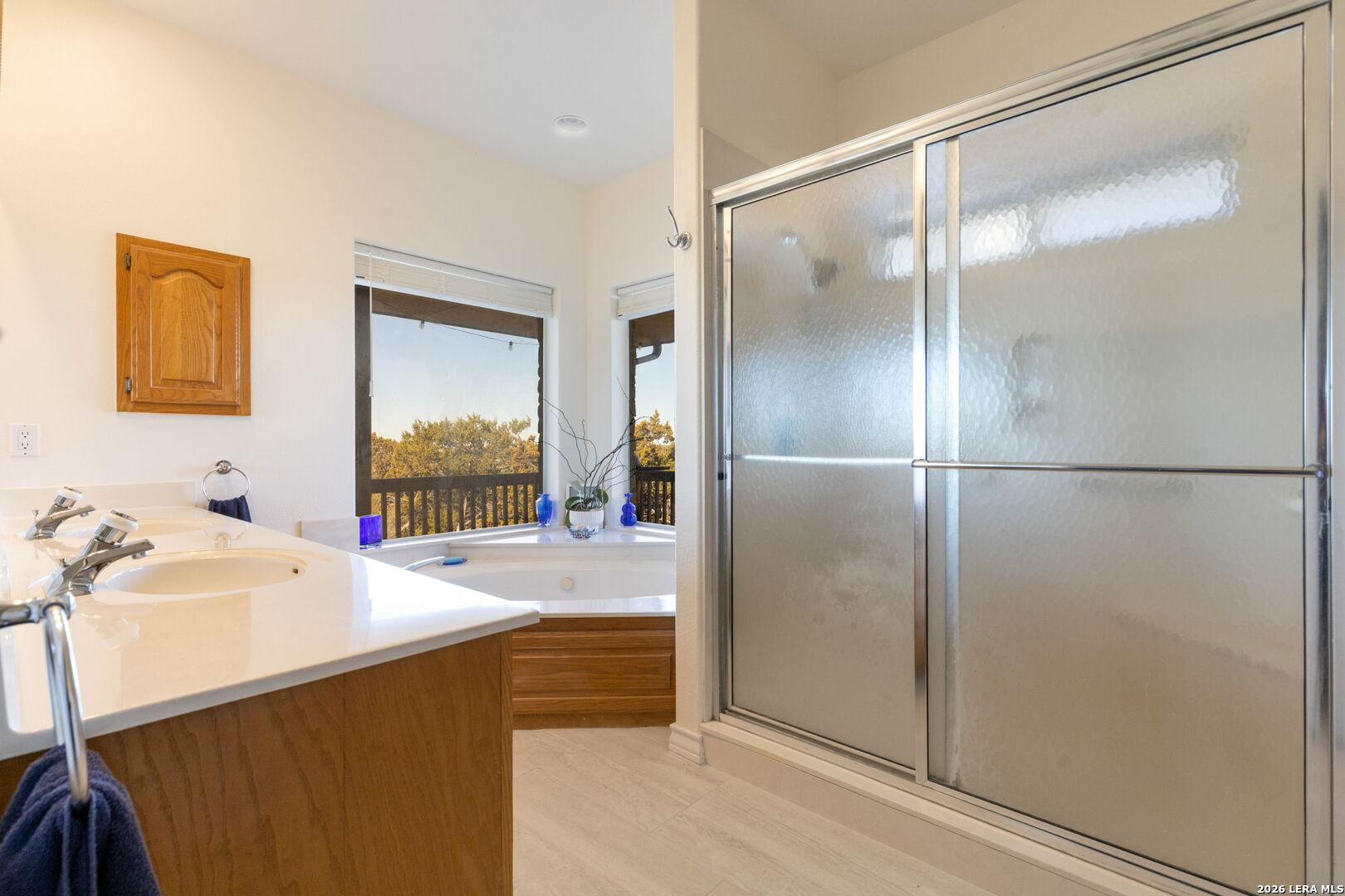 1817 Summit Point Kerrville TX 78028