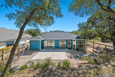1094 Whispering Hills Canyon Lake TX 78133