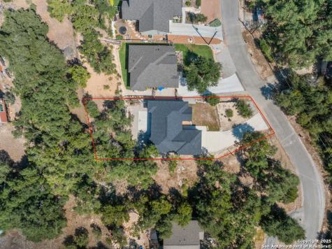 1094 Whispering Hills Canyon Lake TX 78133