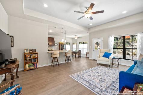 1094 Whispering Hills Canyon Lake TX 78133