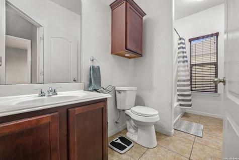 8923 Rainbow Creek San Antonio TX 78245