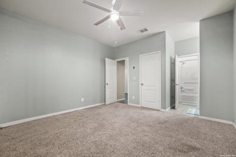 8923 Rainbow Creek San Antonio TX 78245