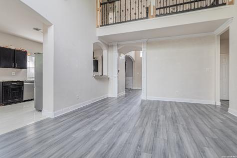 157 Niemietz Cove Cibolo TX 78108