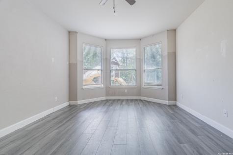 157 Niemietz Cove Cibolo TX 78108