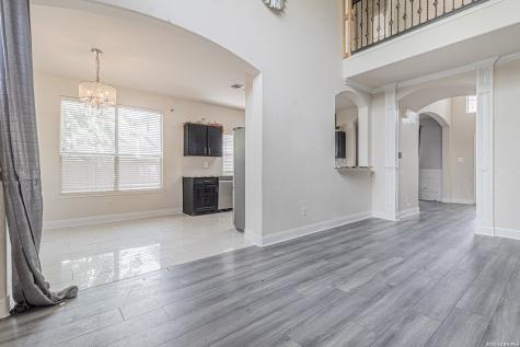 157 Niemietz Cove Cibolo TX 78108