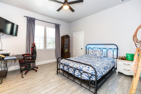 240 Eaglerock Poteet TX 78065