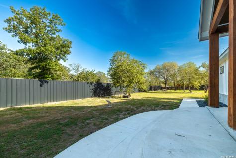 240 Eaglerock Poteet TX 78065