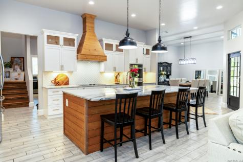 240 Eaglerock Poteet TX 78065