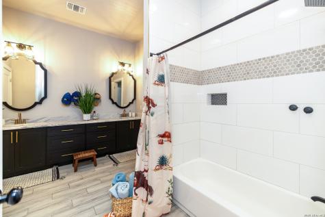 240 Eaglerock Poteet TX 78065