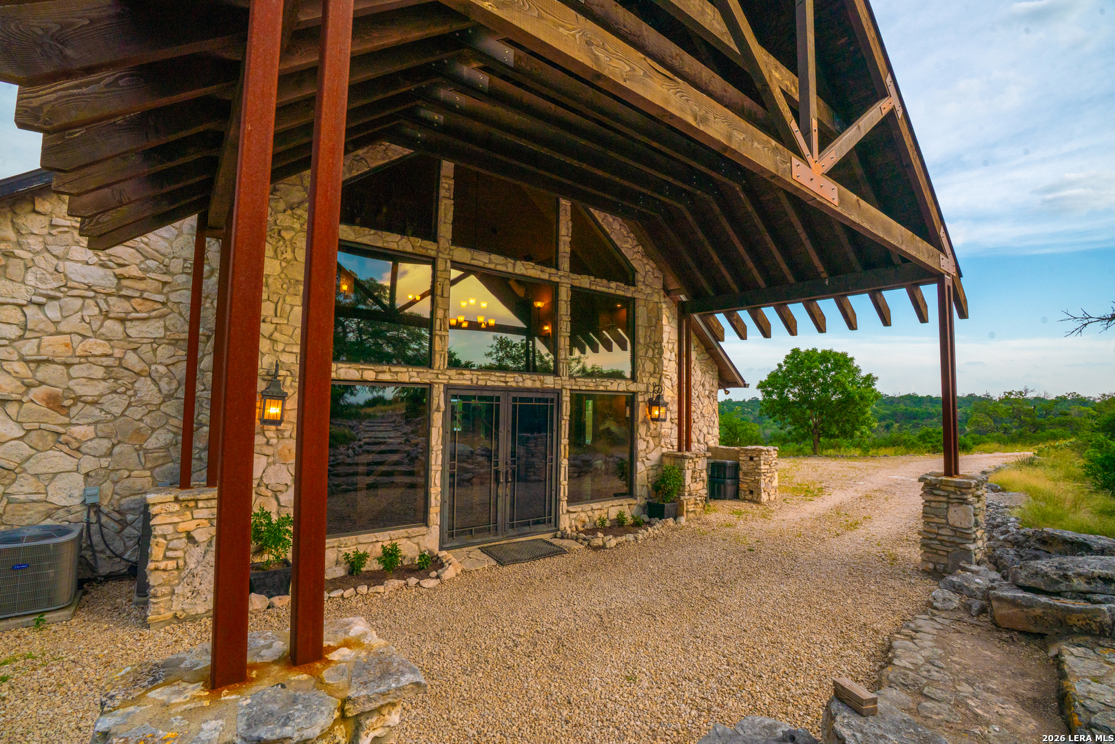 225 Valley View Drive Comfort TX 78013