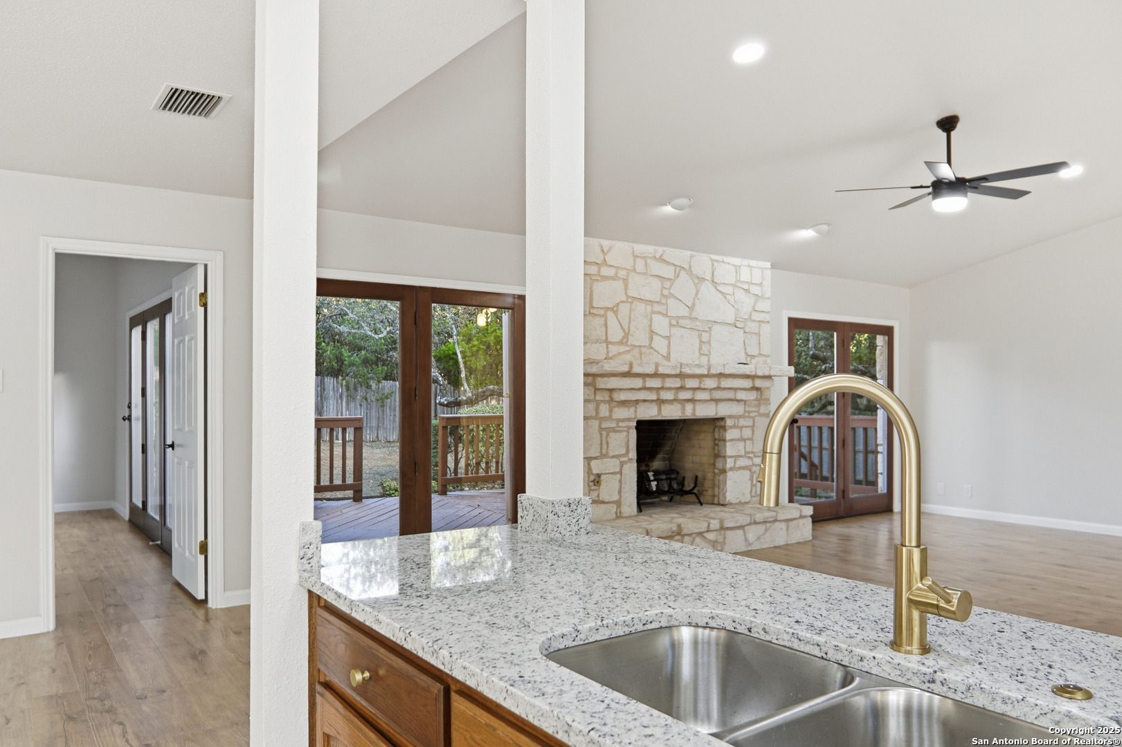 16102 Santa Cathrena San Antonio TX 78232