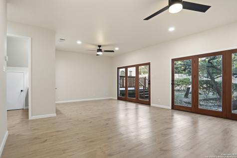 16102 Santa Cathrena San Antonio TX 78232