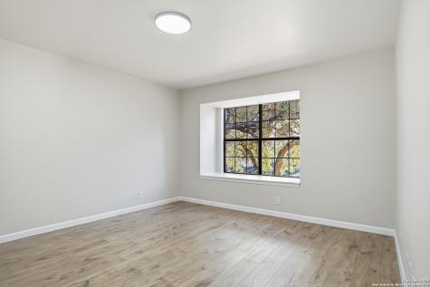 16102 Santa Cathrena San Antonio TX 78232