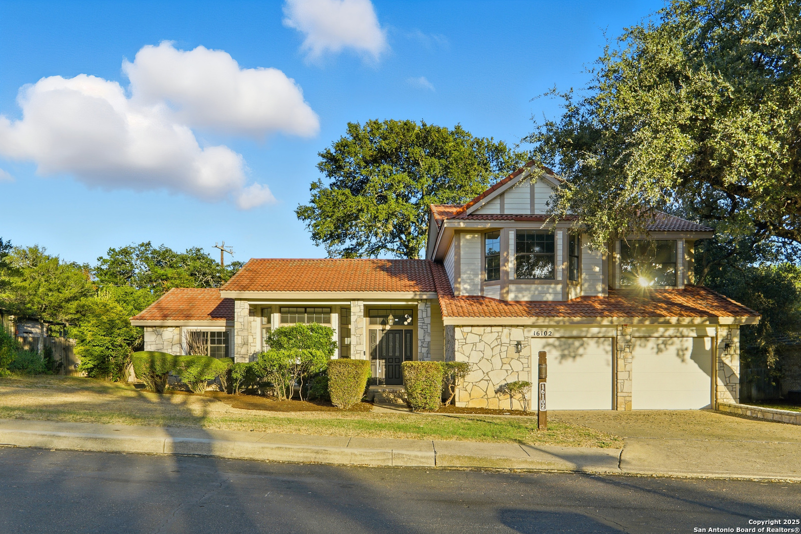 16102 Santa Cathrena San Antonio TX 78232