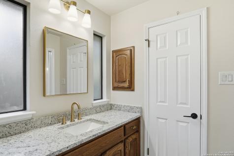 16102 Santa Cathrena San Antonio TX 78232