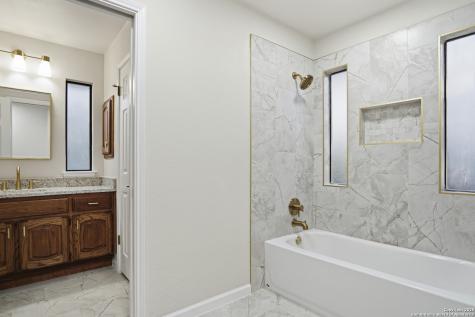 16102 Santa Cathrena San Antonio TX 78232